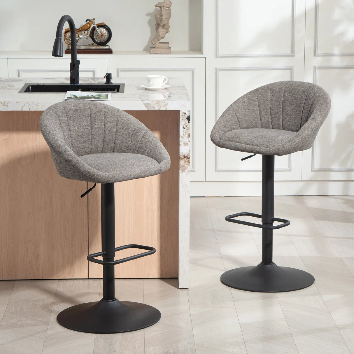 HOMCOM Set of Two Relaxed Tub Bar Stools - Grey