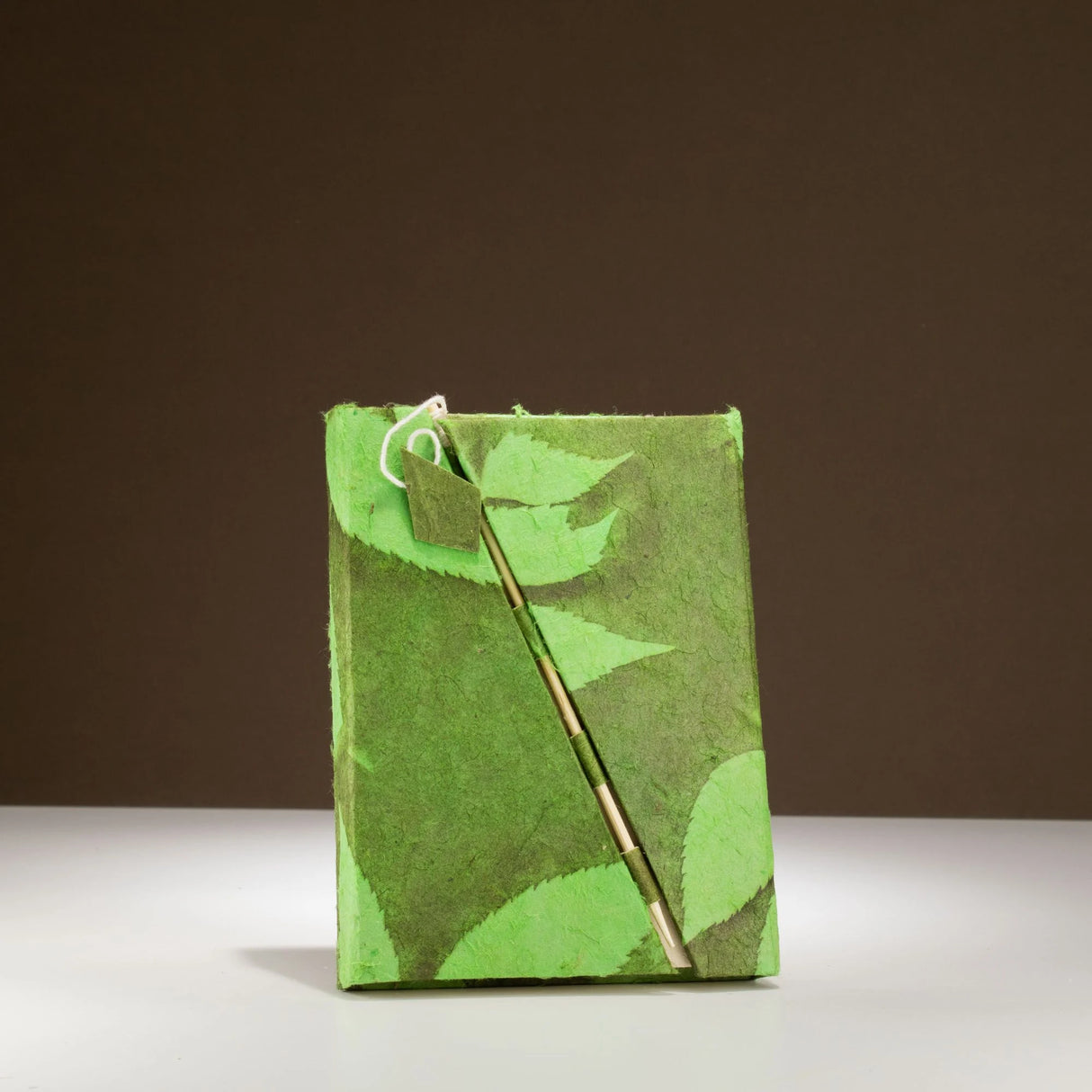 Lokta Bold Floral Bamboo Lock Notebook  Medium (15x12cm)  45 Leaves  Moss Green