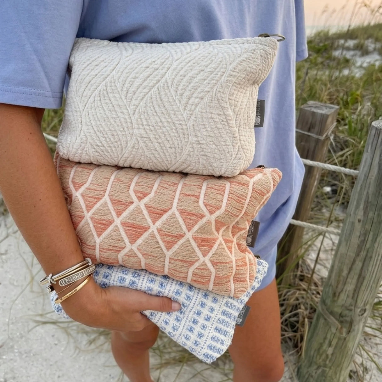Nomad Sari Indian Jacquard Toiletry Bag - Coral Maze