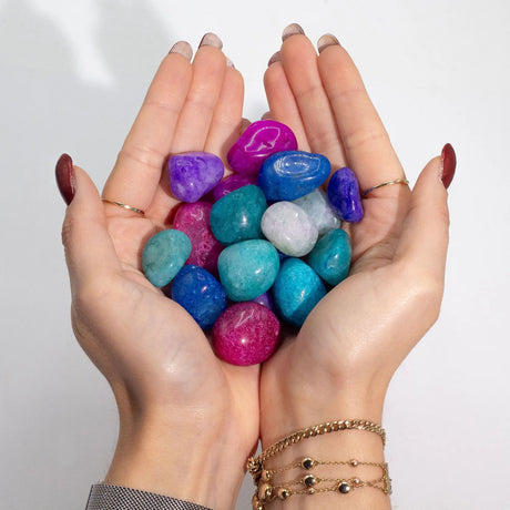 Bulk Treated Mixed Crackle Quatz- 1kg (aprox. 70 stones)