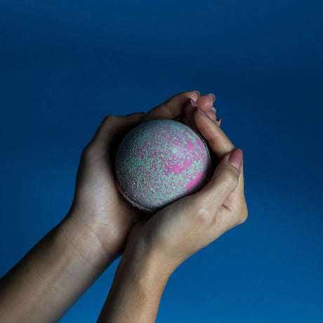 Fruity Rhubarb Bath Bomb - 180g