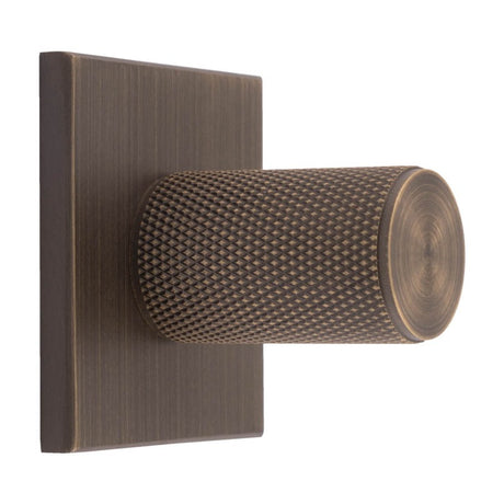 KNURLED T-BAR KNOB ON SQUARE BACKPLATE - ANTIQUE BRASS - SET