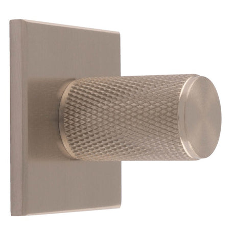 KNURLED KNOB ON SQUARE BACKPLATE - SATIN NICKEL - SET