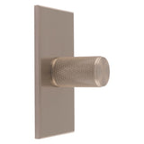 KNURLED KNOB ON RECTANGULAR BACKPLATE - SATIN NICKEL - SET