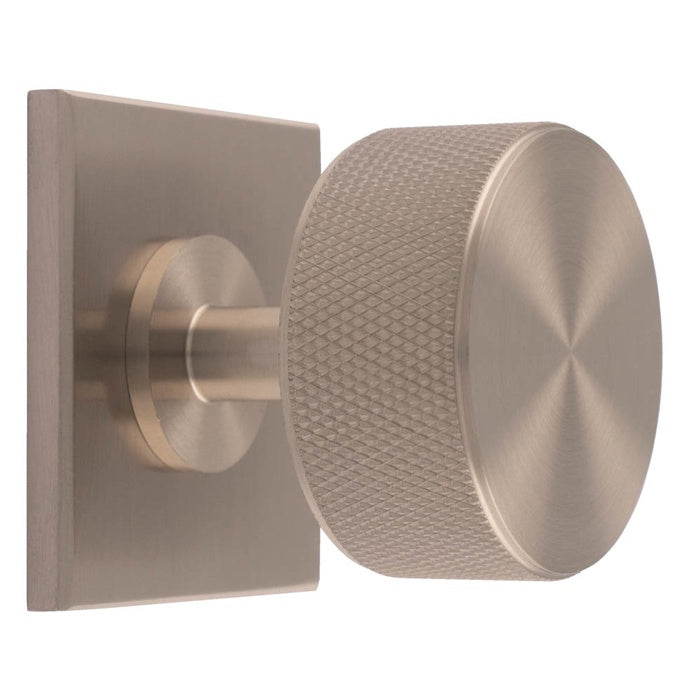 KNURLED RADIO KNOB ON SQUARE BACKPLATE - SATIN NICKEL - SET