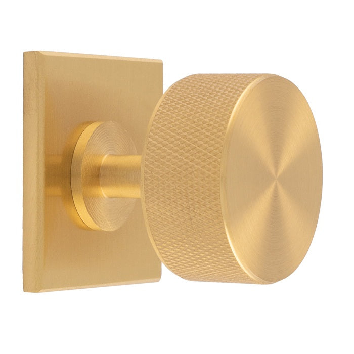 KNURLED RADIO KNOB ON SQUARE BACKPLATE - SATIN BRASS - SET