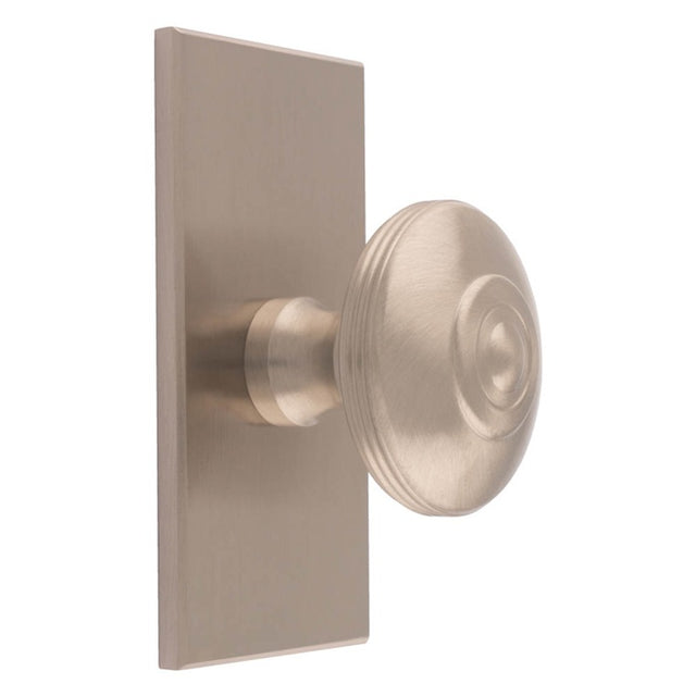 38MM ANDERSON KNOB ON SQUARE BACKPLATE - SATIN NICKEL - SET