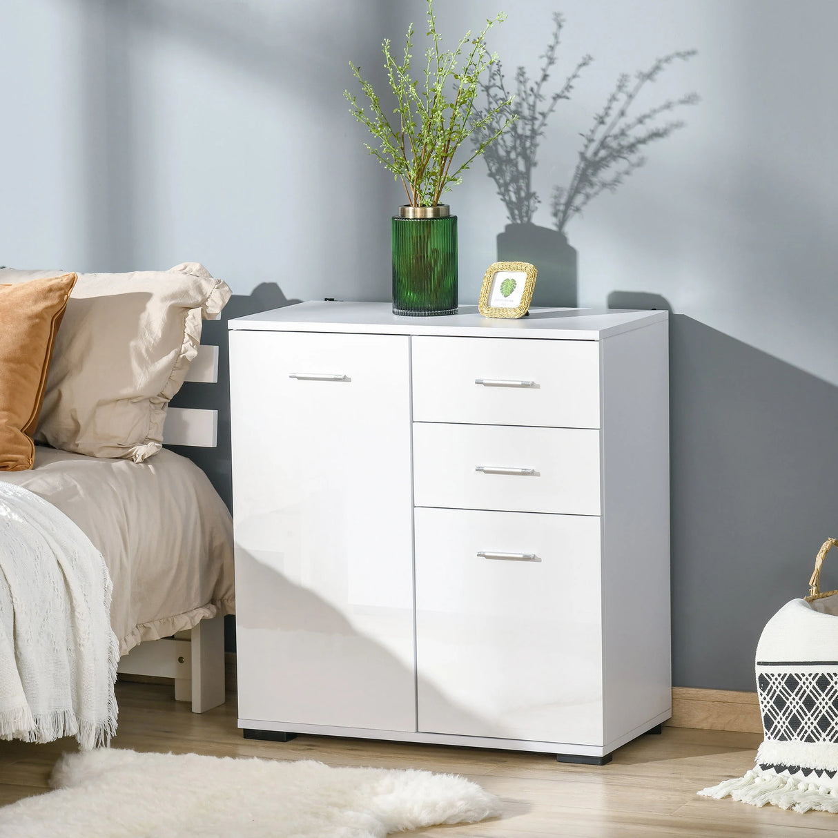 HOMCOM Sideboard, Modern Storage Cabinet with 2 Drawers, 2 Doors and Adjustable Shelf, Kitchen Cabinet for Living Room, Dining Room, High Gloss White
