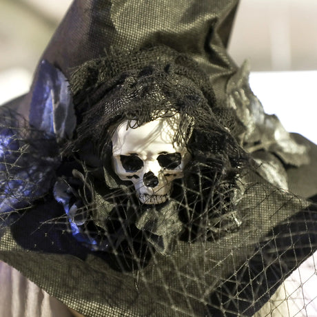 Outsunny 170 cm Life Size Halloween Animated Standing Witch & Staff with Glowing LED Eyes, Spooky Witch Scary Halloween Decorations, Battery Operated, Indoor Party Props