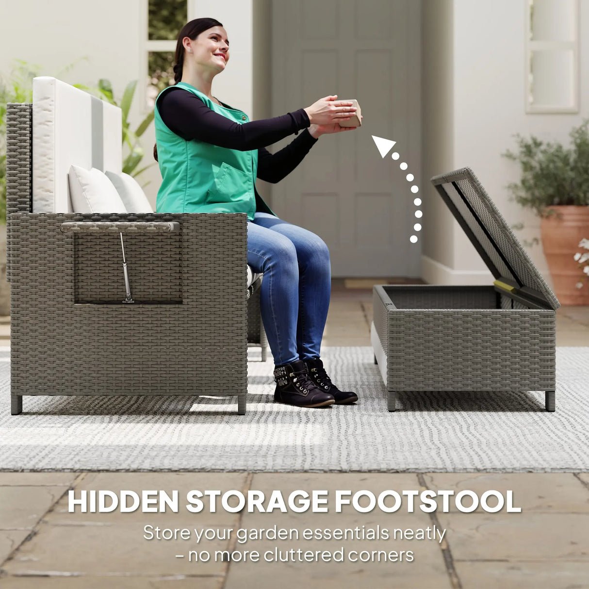 Outsunny Rattan Day Bed, with Footstool - Light Grey