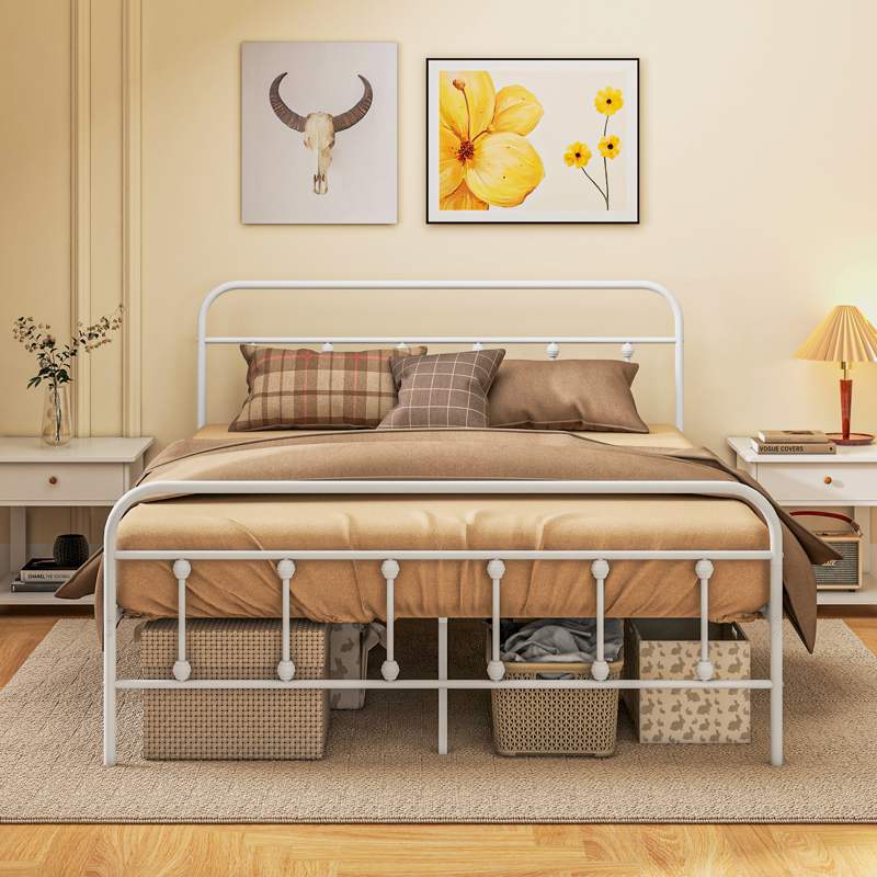 HOMCOM Double Minimalistic Metal Bed Frame - White