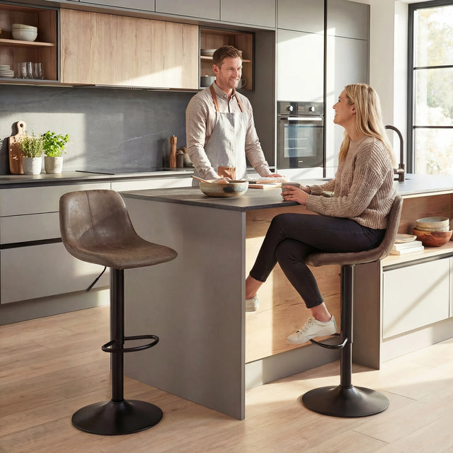 HOMCOM Bar Stools Set of 2, Modern Swivel Barstools with Footrest for Kitchen Island and Dining Room, Brown