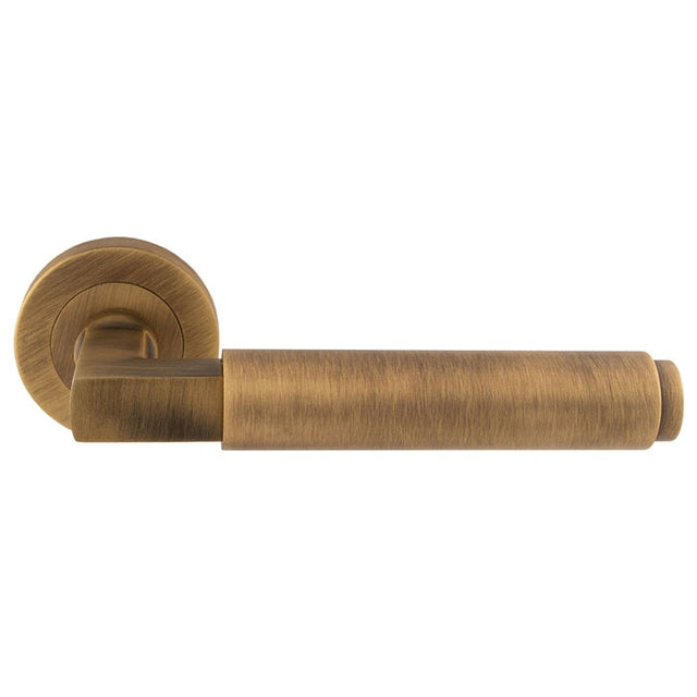 MASANO LEVER ON CONCEALED FIX ROUND ROSE - ANTIQUE BRASS - PAIR