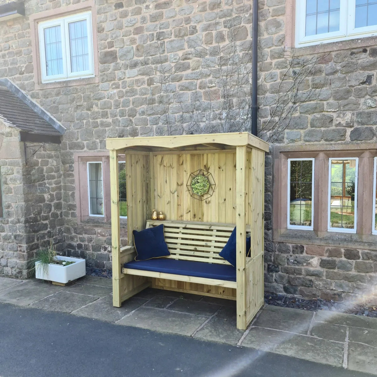 FOUR SEASONS 3 SEAT ARBOUR