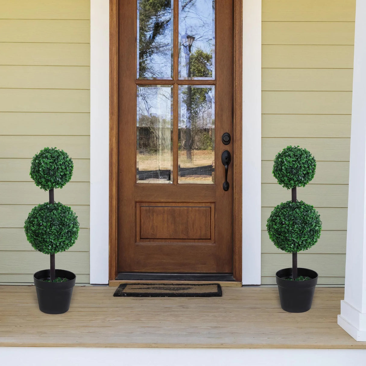 Outsunny Set of 2 Artificial Boxwood Ball Topiary Trees Potted Decorative Plant Indoor Dcor (67cm)