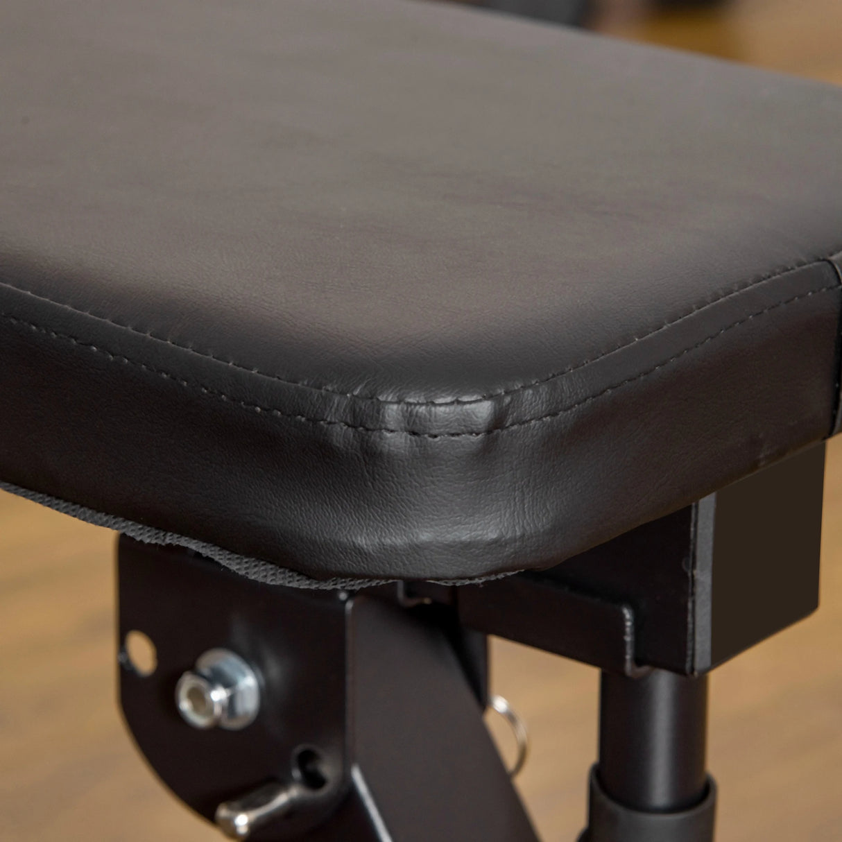 HOMCOM Adjustable Weight Bench, Foldable Bench, with Barbell Rack, Black