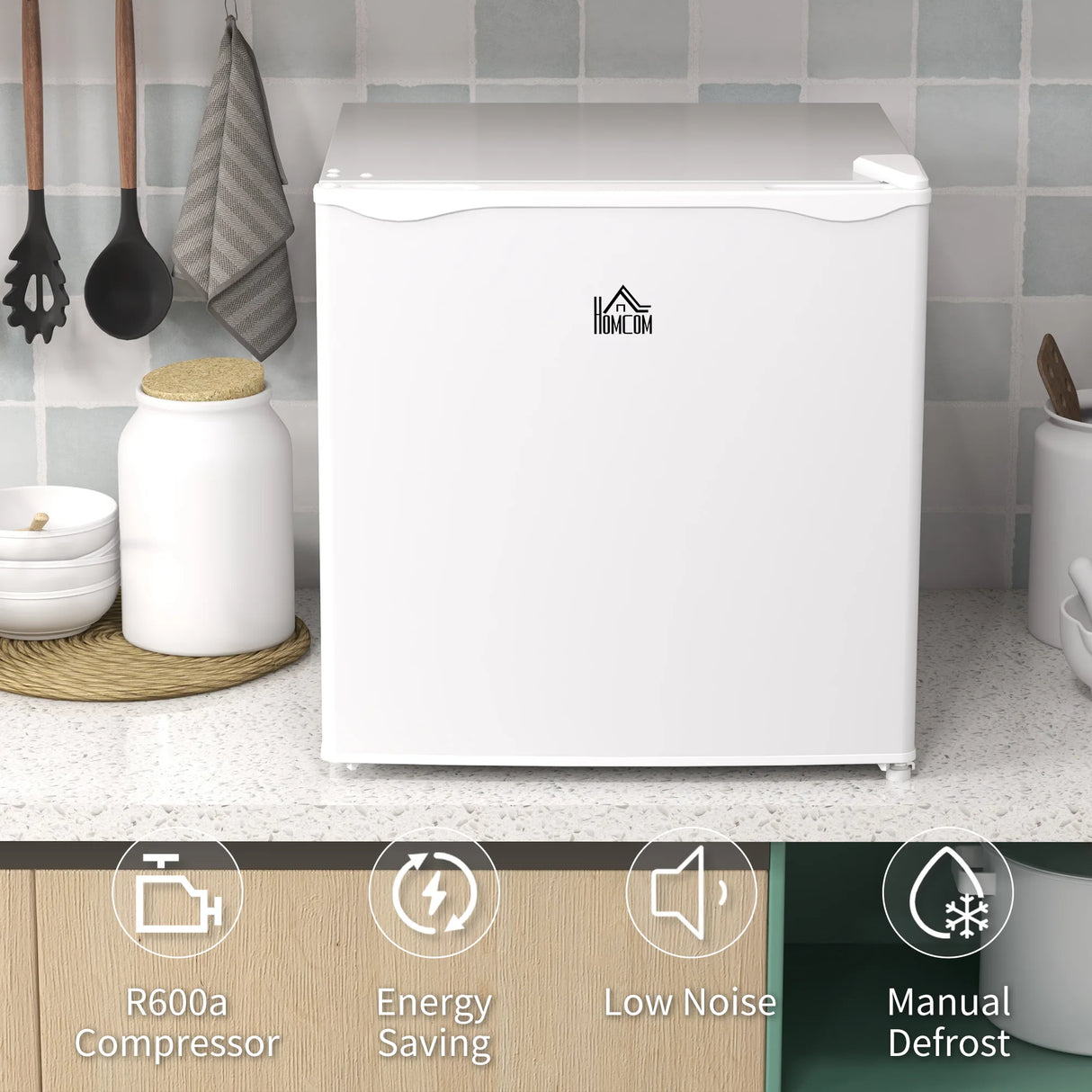 HOMCOM 35L Mini Freezer, -24 to -14 Temperature - White