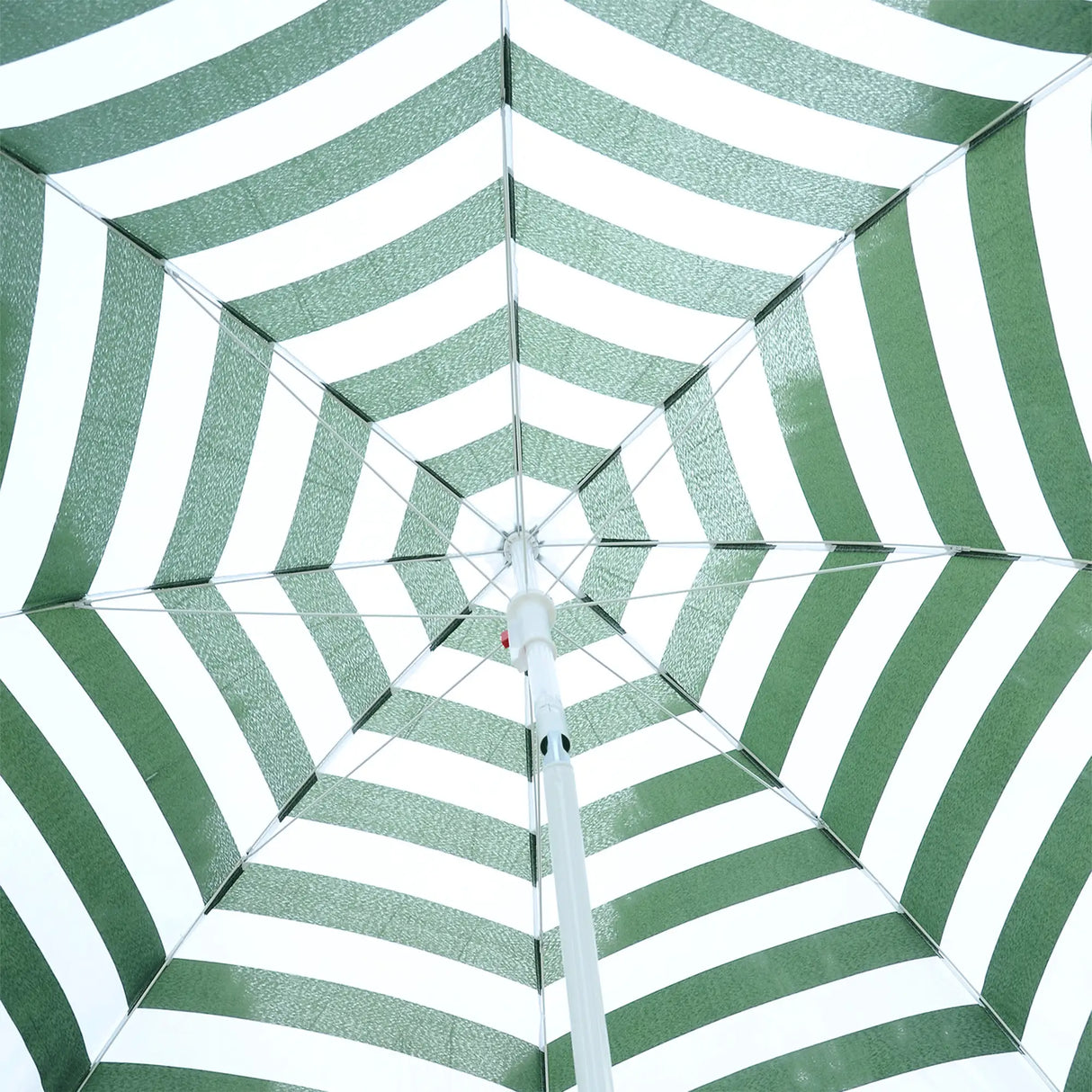 Outsunny 1.8m Beach Parasol Umbrella with Tilt Canopy, Lightweight Patio Garden Sunshade with 8 Ribs, Green & White Stripe