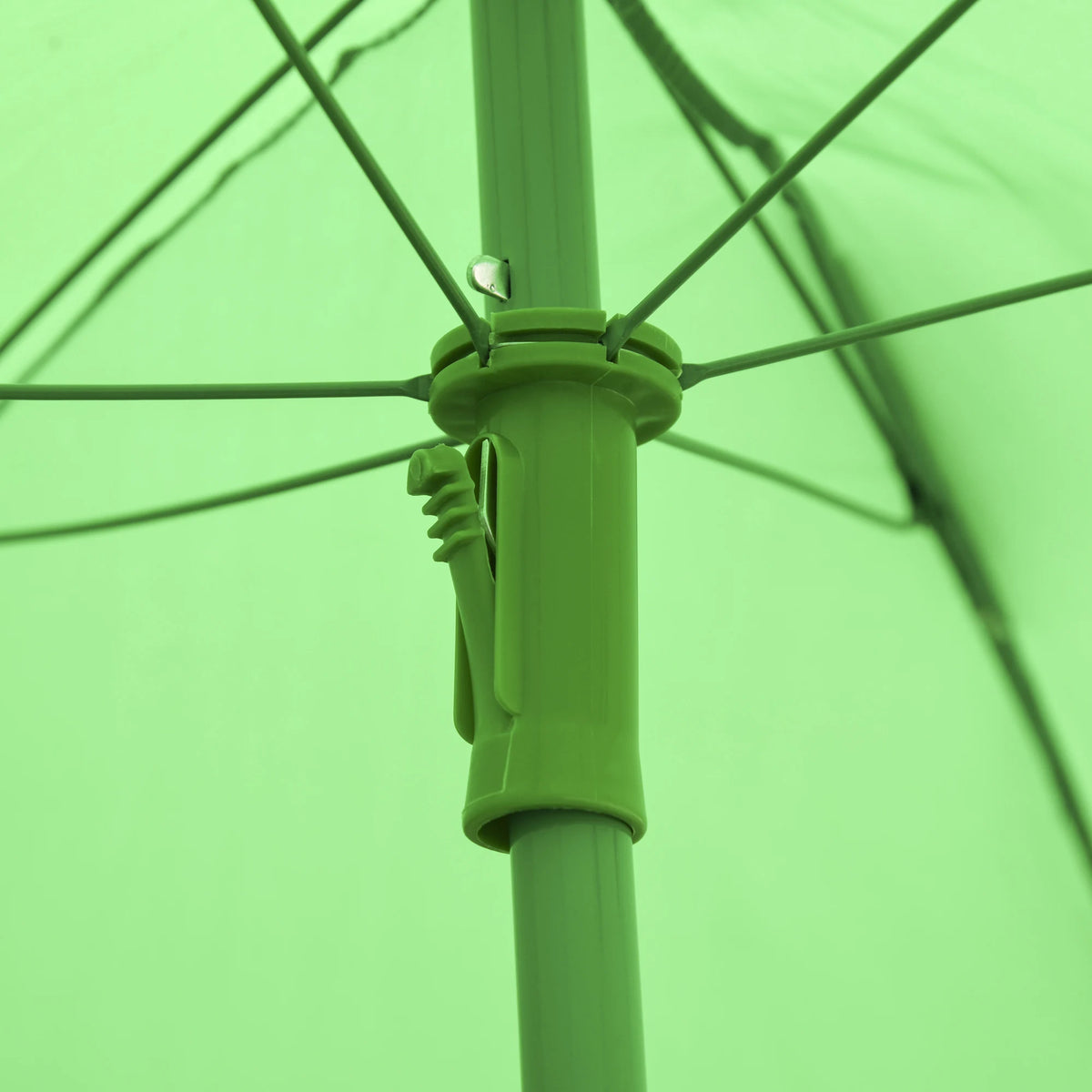 Outsunny Kids Folding Picnic Table Chair Set w/ Parasol, Green