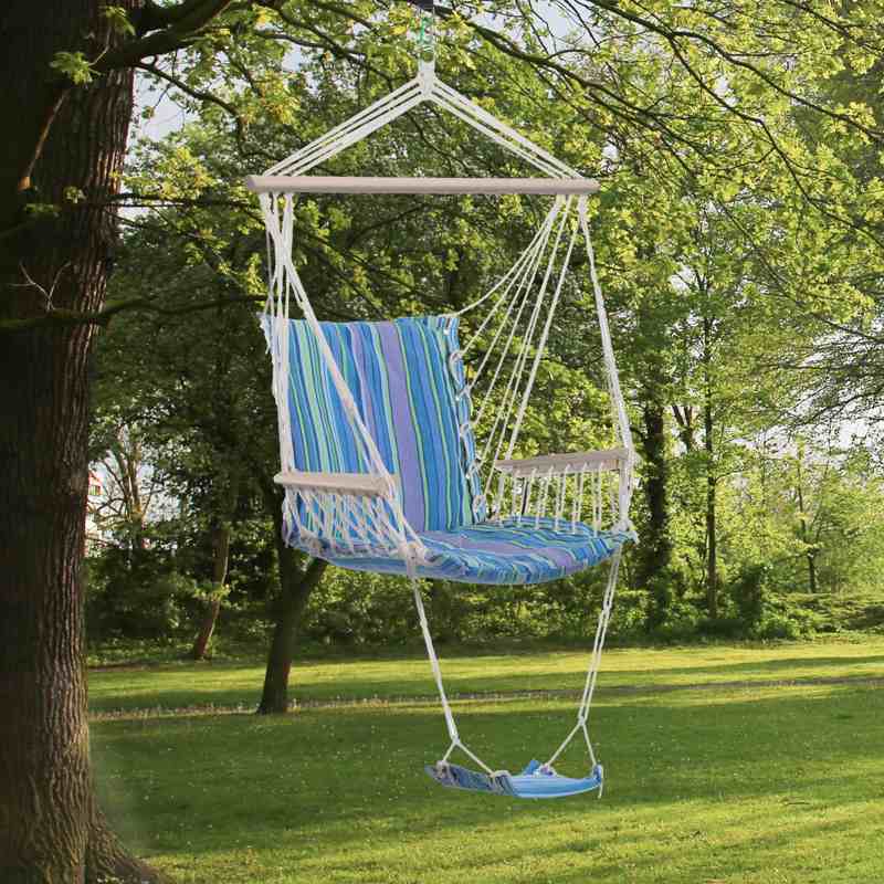 Outsunny Hanging Rope Chair with Soft Padded Seat & Backrest, Portable Garden Hammoc Chair with Wooden Support Bar, Armrests, Cotton Cloth, Footrest, for Patio & Tree, Blue