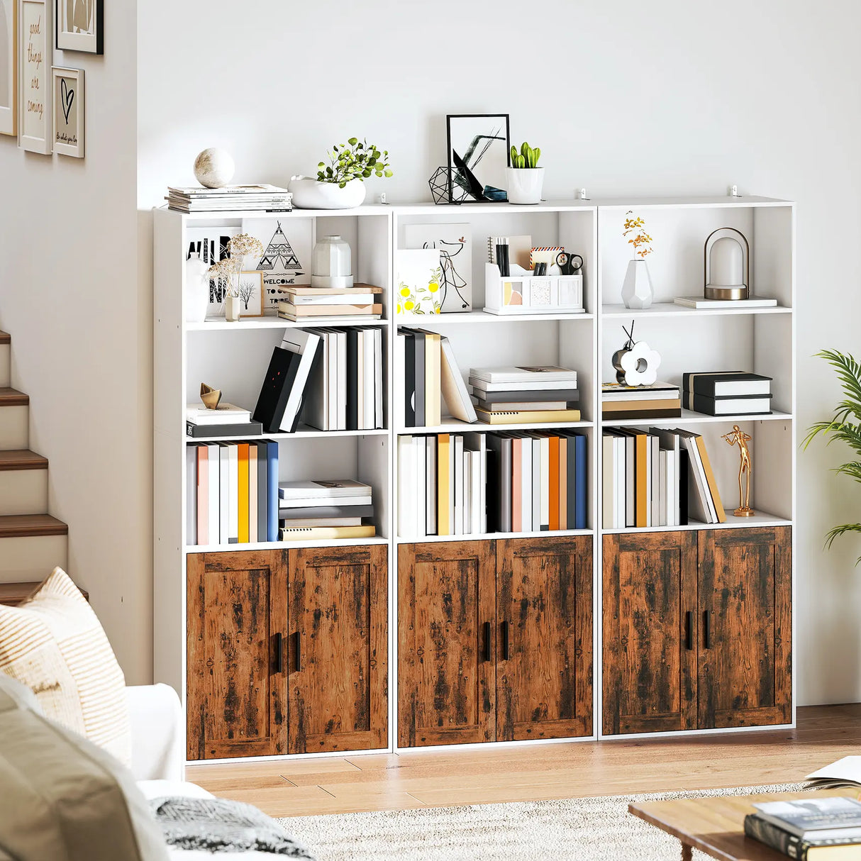 HOMCOM 5-Tier Bookcase with Adjustable Shelf - Rustic Brown