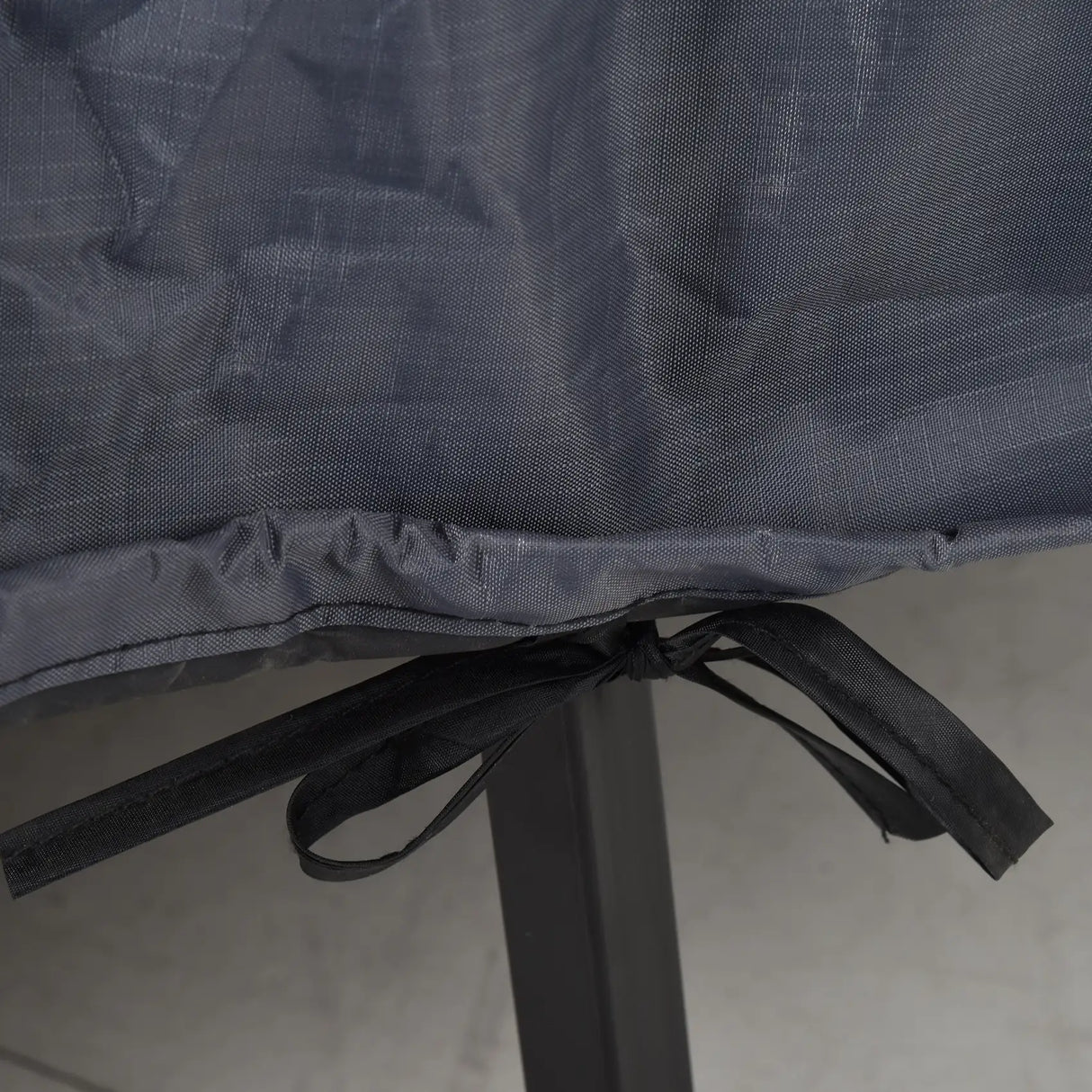 Outsunny Garden Furniture Cover, Waterproof Windproof 420D Heavy Duty Oxford Fabric    Rattan Furniture Cover, Rectangular Outdoor Table Chair Set Cover, 235 x 135 x 94cm