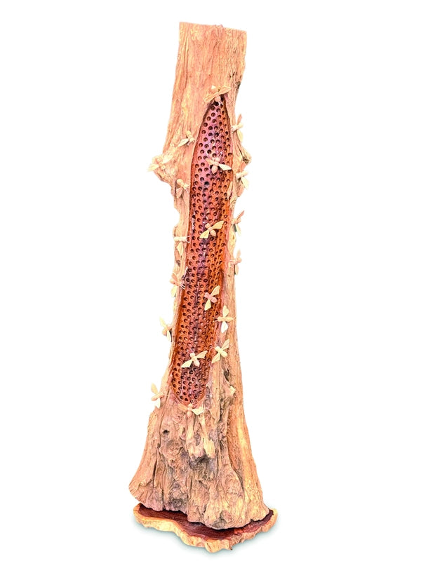 100CM BEE HIVE SCULPTURE WITH 20 BEES