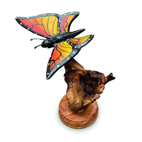 SINGLE MONARCH BUTTERFLY ON DRIFTWOOD 12cm H