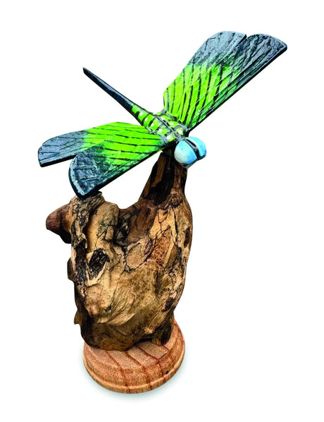 SINGLE EMPEROR DRAGONFLY ON DRIFTWOOD 14cm H