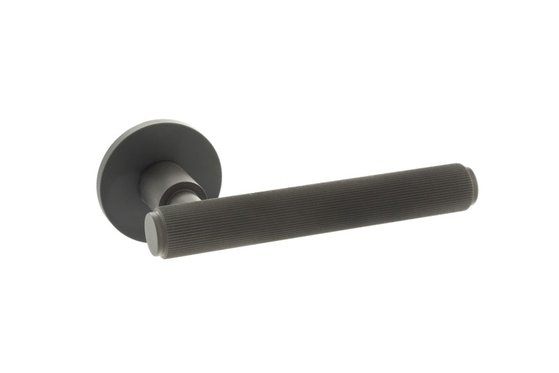 Millhouse Brass Stephenson Knurled Lever Door Handle on 5mm Slimline Round Rose - Urban Dark Bronze - Set