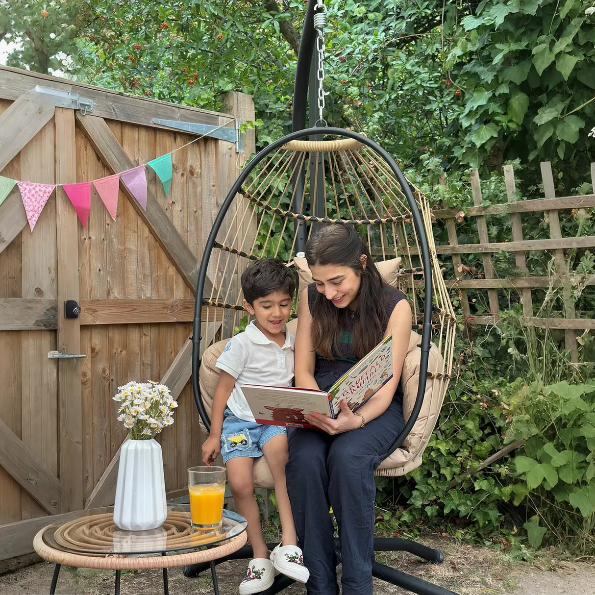 Outsunny Hanging Egg Chair Outdoor Indoor Garden Swing Chair with Folding Basket and Thickened Cushion, Garden Hanging Chair with Stand, Headrest, Cup Holder for Patio, Balcony, Khaki