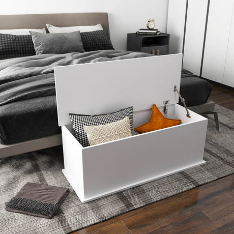 HOMCOM 113L Storage Chest, Storage Box with Flip-Top Lid and 2 Safety Hinges, Storage Trunk for Living Room, Entryway, 100 x 40 x 40 cm, White