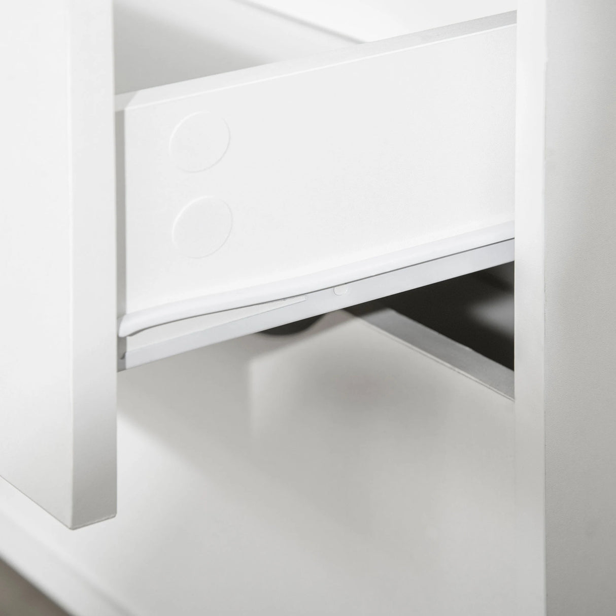 HOMCOM Nordic Style Chest of Drawers, 5 Drawer Dresser with 4 Tapered Legs and Groove Handles, Storage Organiser Side Cabinet for Bedroom, Living Room
