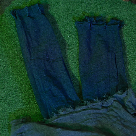 HOMCOM 5.2ft Life Size Outdoor Halloween Decoration Crawling Zombie, Animated Prop Decor with Sound and Motion Activated, Light Up Eyes, Howling Sound, Posable Arms