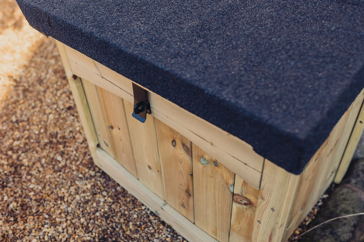 PARCEL BOX