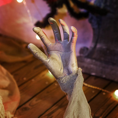 Outsunny 183 cm Life Size Halloween Animated Crawling Mummy with Glowing LED Eyes, 8/16H Timer, Scary Halloween Decorations, Battery Operated, Indoor Outdoor Party Props