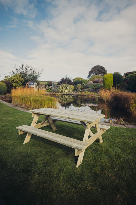 TRADITIONAL PICNIC TABLE 1795 MM LONG