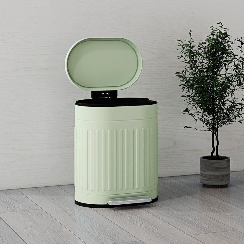 HOMCOM 20L Metal Kitchen Bin, with Soft-Close Lid - Light Green