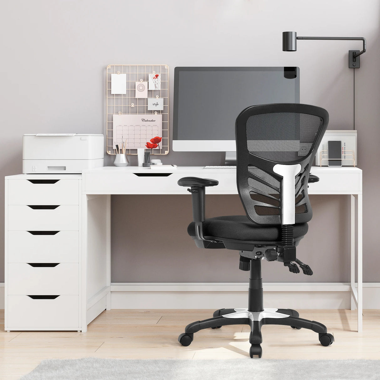 Ergonomic Mesh Recliner Chair with Adjustable Backrest for Gaming