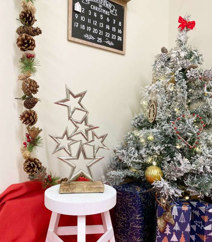 Silver Metal Stars On Wood Plinth