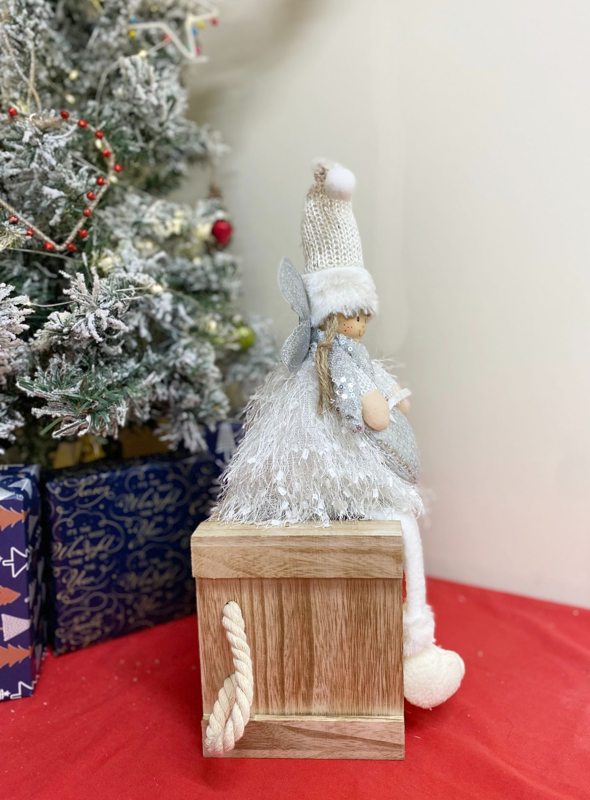 Sitting Christmas Angel