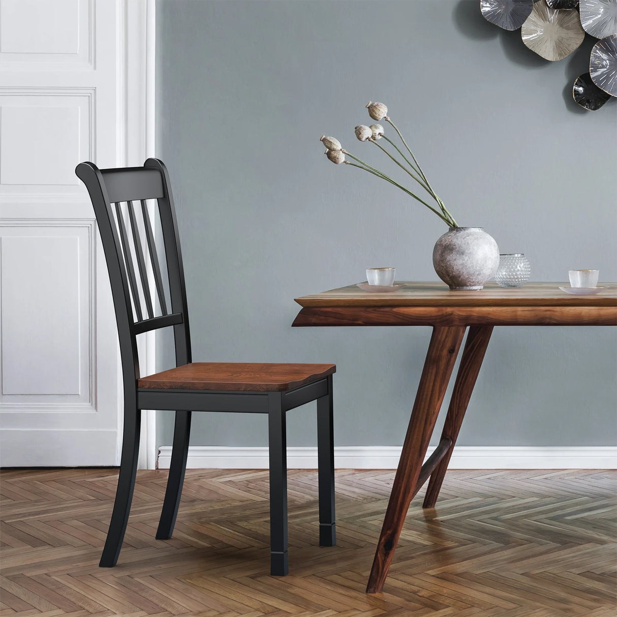 2 Pieces Solid Whitesburg Spindle Back Wood Dining Chairs-Black