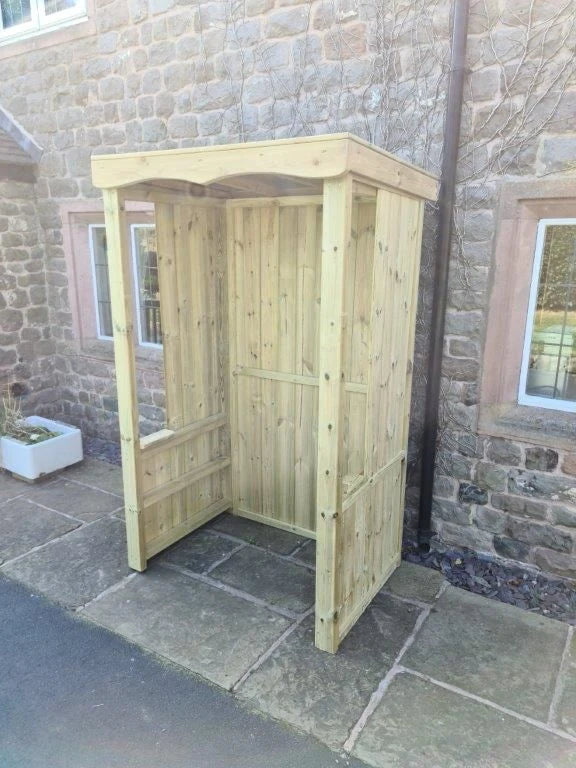 SMALL POLY SMOKING SHELTER
