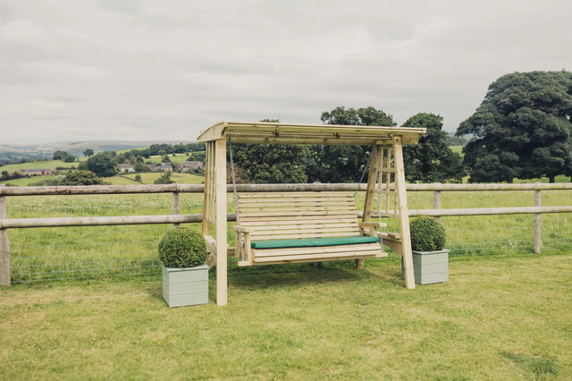 ANTOINETTE SWING SITS 3