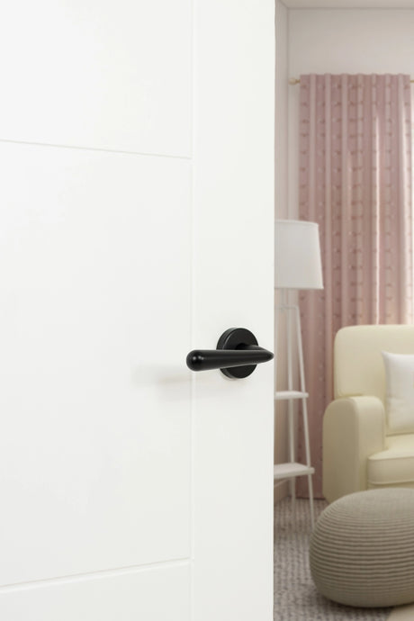 Tupai Rapido CurvaLine Adra Lever Door Handle on Round Rose - Pearl Black - Set
