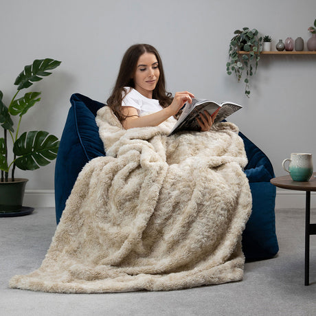 Luxury Faux Fur Throw Arctic Yeanling - Natural