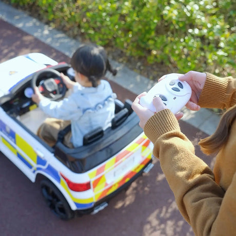 HOMCOM 12V Kids Electric Ride On Police Car 2 Motors with Parental Remote Control Siren Flashing Lights USB Portable for 3-6 Years White