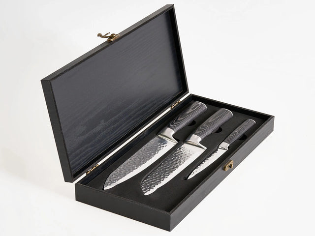 Knife Set Black Damascus Stainless Steel 3 Pieces Hand-Sharpened 62 HRC Hardness with Chef's Knife Modern Design Beliani
