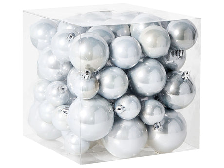 Set of 60 Christmas Baubles Silver Plastic Hanging Decor Traditional Style Christmas Balls Holiday Tree Beliani
