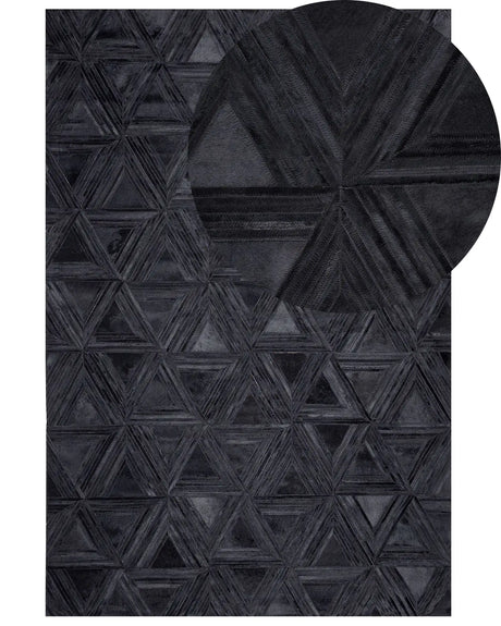 Rug Black Cowhide Leather 140 x 200 cm Pattern Handcrafted Low Pile Modern Beliani
